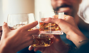 La bebida que reduciría los niveles de alcohol en la sangre 