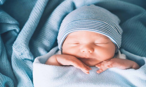 El nacimiento del primer bebé en el mundo con el ADN de tres personas
