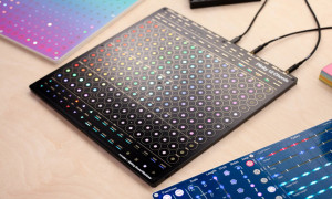 El Plinky 12: un instrument musical futurista i experimental